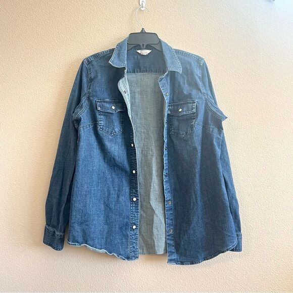 Duluth Trading Co. Jean Button Down - Picture 1 of 7